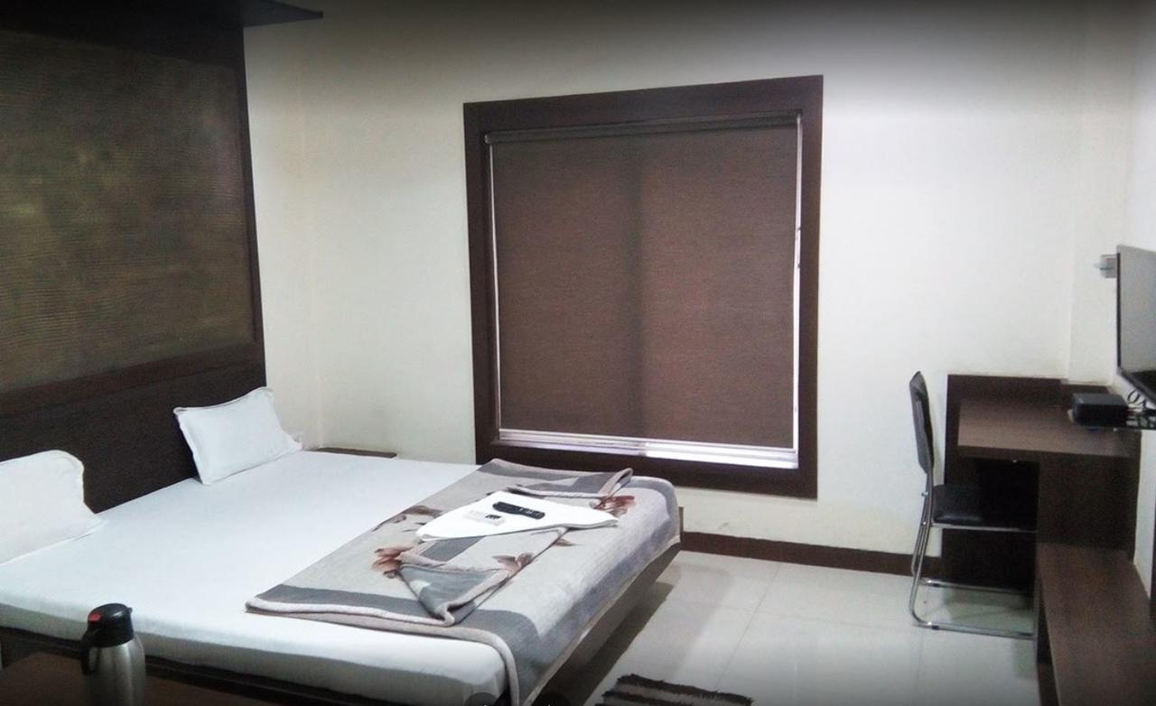 City Surya Hotel Gaya Exterior photo
